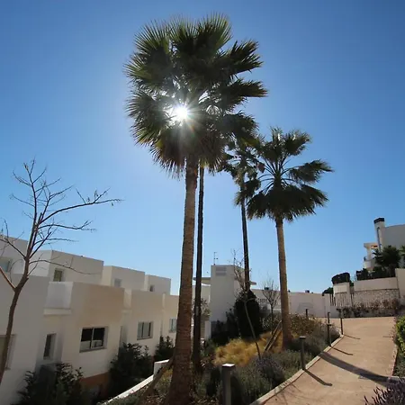 4 Bed Residential Palm Beach C5 בית נופש פואנגירולה