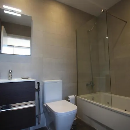 בית נופש 4 Bed Residential Palm Beach C5