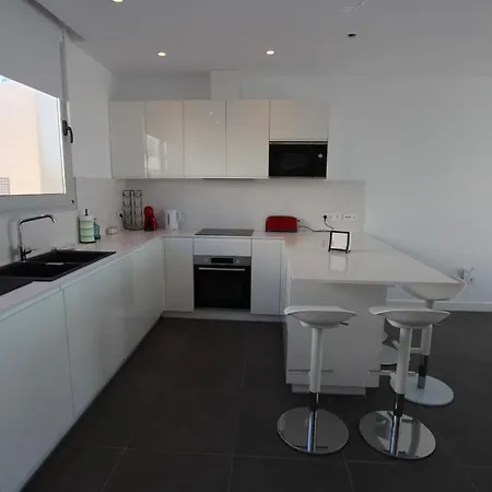 4 Bed Residential Palm Beach C5 בית נופש