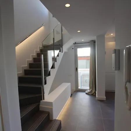 בית נופש 4 Bed Residential Palm Beach C5 פואנגירולה